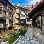 Apartment Castle Romance -