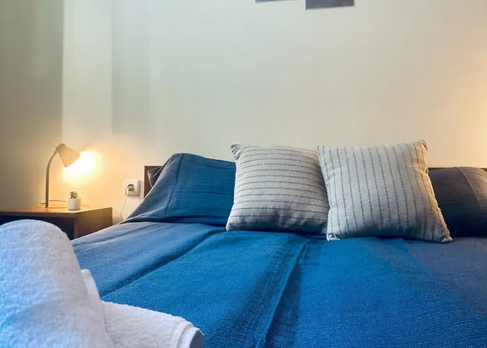 Castle Romance - * פמפורובו